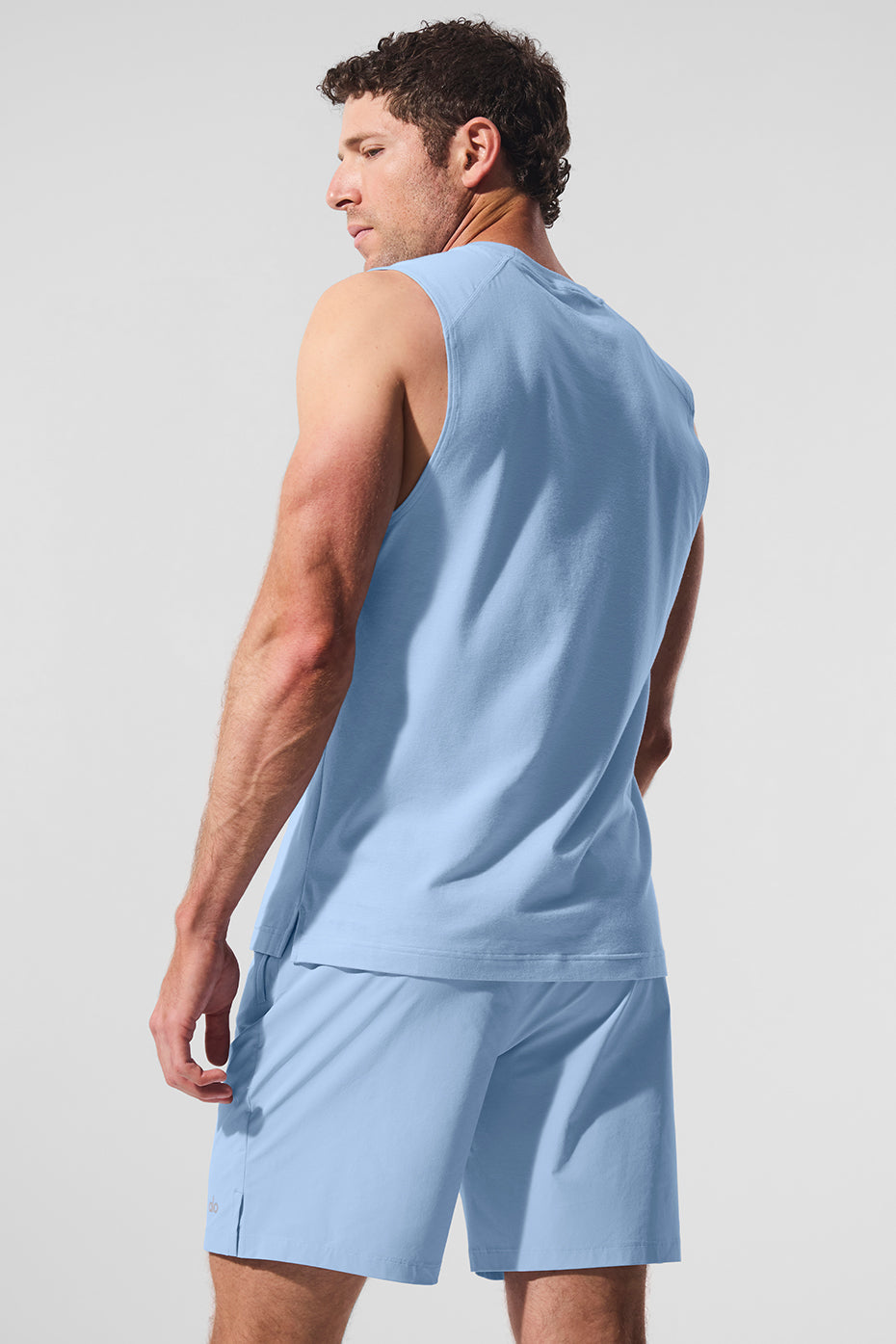 M2073R_05442_b1_s1_a3_m236