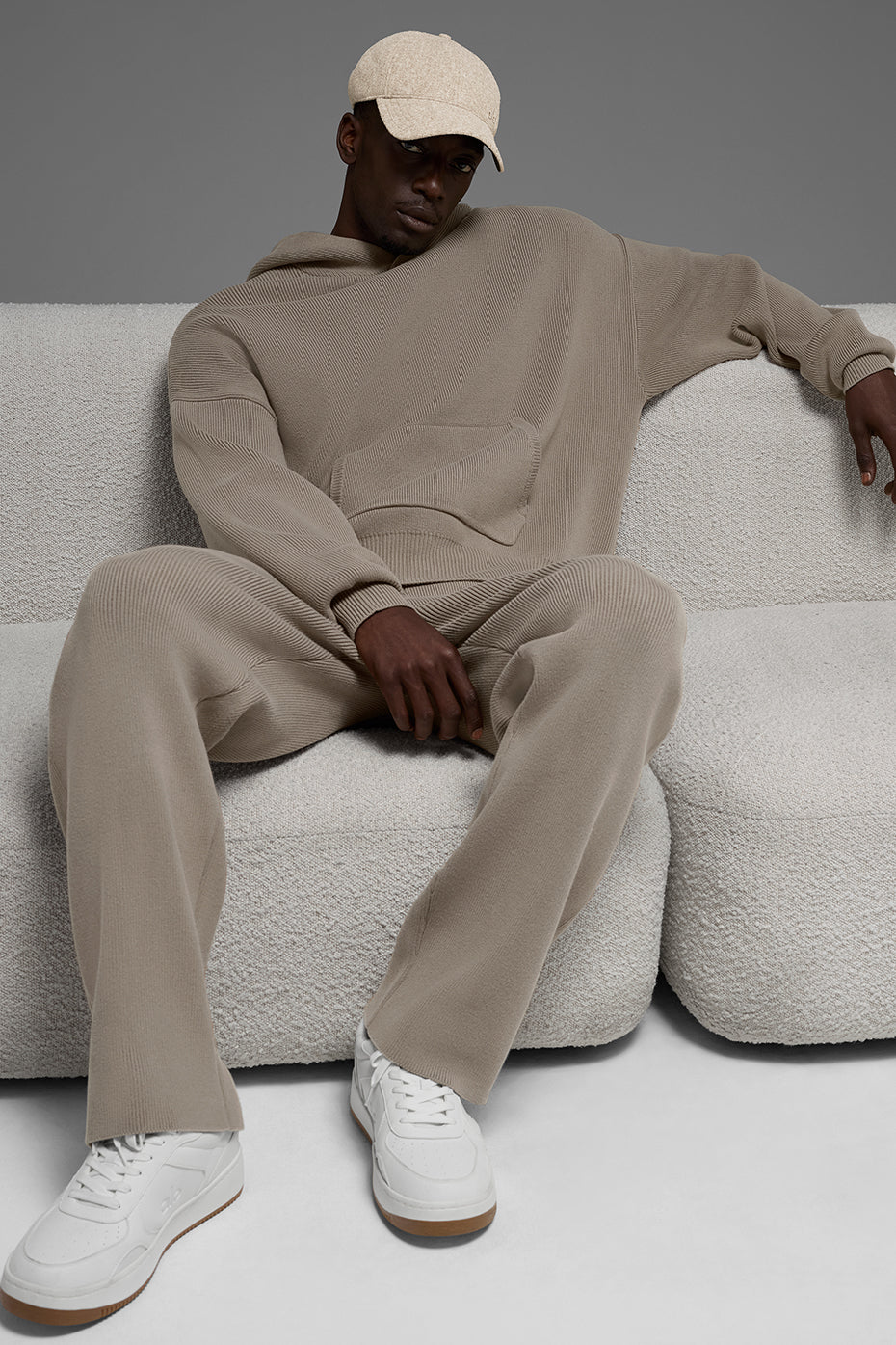 U3026R_06206_b1_s1_a1_m243