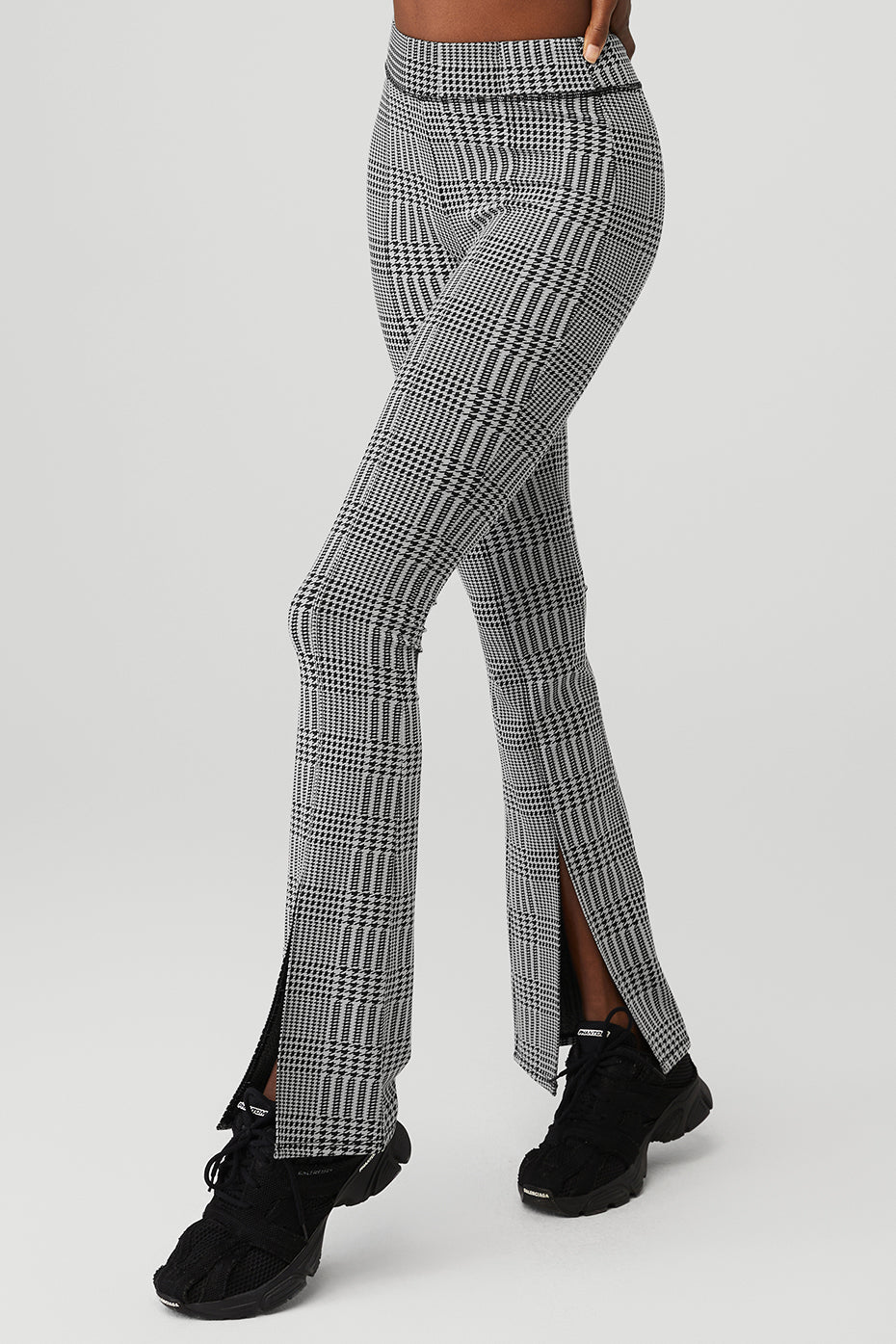 W51210R_03740_b1_s1_a2_1_m100